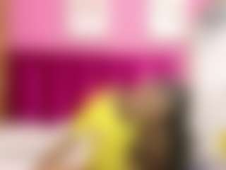 Live cam show with petitelittleebonyy - Milk on fapnchat