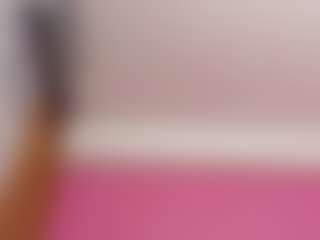 Live cam show with petitelittleebonyy - Milk on Camiplay Live