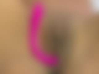 Live cam show with petitelittleebonyy - Milk on Camsoda
