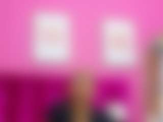 Live cam show with petitelittleebonyy - Ebony on Free Soda | colombia