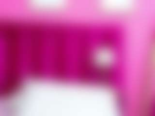 Live cam show with petitelittleebonyy - Milk on Camming Site