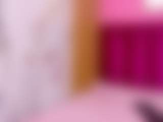 Live cam show with petitelittleebonyy - Thin on Camsoda