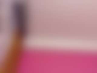 Live cam show with petitelittleebonyy - Thin on Camsoda