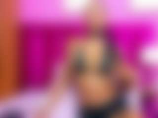 petitelittleebonyy's Live Sex Cam Show