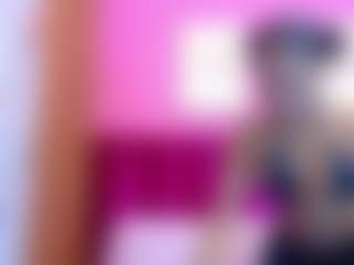 Live cam show with petitelittleebonyy - Ebony on CamSodaAdn | colombia