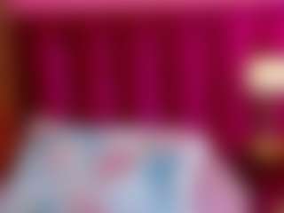 Live cam show with petitelittleebonyy - Ebony on milfzrlive.com | colombia