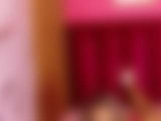 petitelittleebonyy's Live Sex Cam Show
