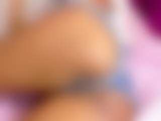 Live cam show with petitelittleebonyy - Milk on fapnchat