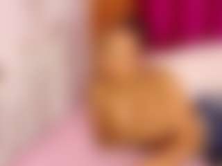 Live cam show with petitelittleebonyy - Milk on Camsoda