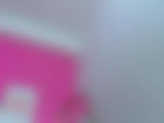 Live cam show with petitelittleebonyy - Thin on milfzrlive.com