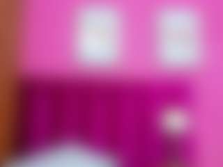 Live cam show with petitelittleebonyy - Ebony on infinitiblacc.com | colombia