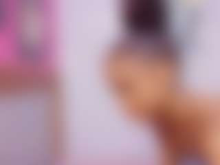 Live cam show with petitelittleebonyy - Milk on CSO-WL