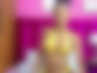 petitelittleebonyy's Live Sex Cam Show
