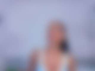 petitelittleebonyy's Live Sex Cam Show