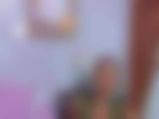 Live cam show with petitelittleebonyy - Pegging on Camsoda