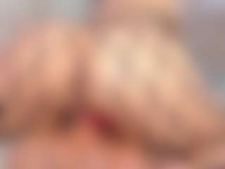 Live cam show with Liberty-Herrera - Teen (18+) on AdultVida.com