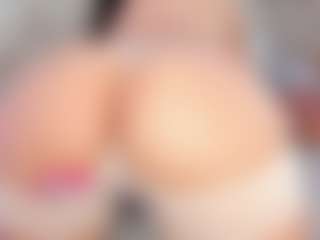 Live cam show with Liberty-Herrera - BBW on Camsoda