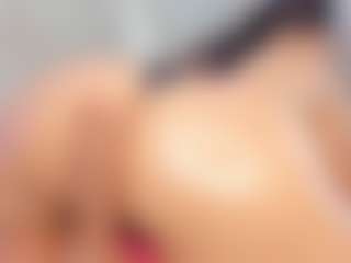 Live cam show with Liberty-Herrera - Teen (18+) on luckytryst.com