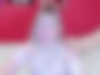 Live cam show with Sara-Moor - Thong on CamClone