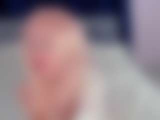 Live cam show with Sara-Moor - Thong on Cam Slut