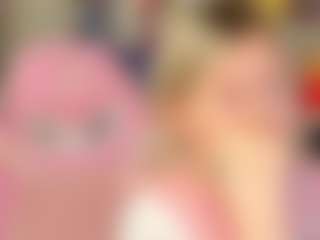 Live cam show with Sara-Moor - Average on Camsoda