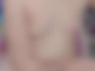 Live cam show with Sara-Moor - Thong on Camming Site