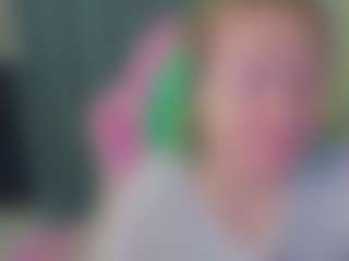 Live cam show with Sara-Moor - Average on https://playwithruby.com
