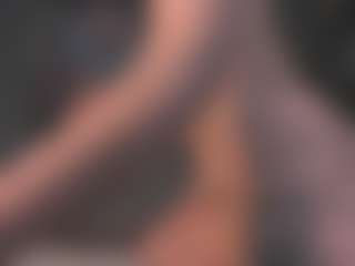 Live cam show with Emma - Sexydance on TottyGirls