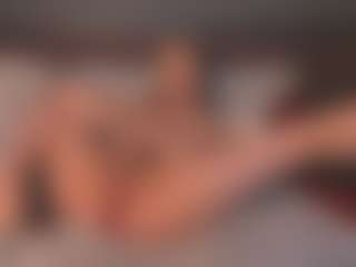 Live cam show with Emma - Dance on anonymated.com