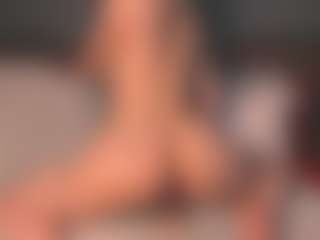 Live cam show with Emma - Teen (18+) on chickslive.net