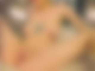 Live cam show with Emma - Big Tits on iamadamtest123.com