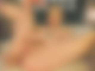 Live cam show with Emma - Blonde Hair on crypto-cams