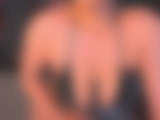 Live cam show with Emma - Hot on studioflirtlive.com