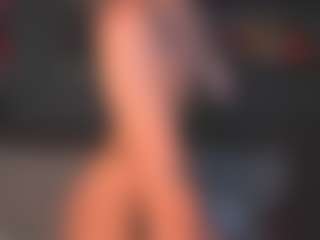 Live cam show with Emma - Masturbate on Soda Cam