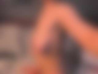 Live cam show with Emma - Blonde Hair on mypornchat.com