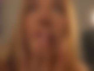 Live cam show with Emma - Lush on SinfulBabes