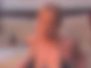 Live cam show with Emma - Lovense on CamClone
