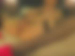 Live cam show with Emma - Average on Camsoda