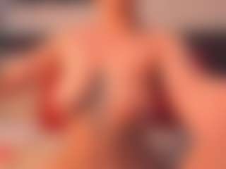 Live cam show with Emma - Oil on fapnchat