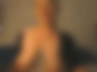 Live cam show with Emma - Show on camwithhim.com