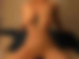 Live cam show with Emma - Moan on Mixed Magazine Live