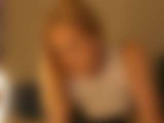 Live cam show with Emma - Average on Camsoda Late Night