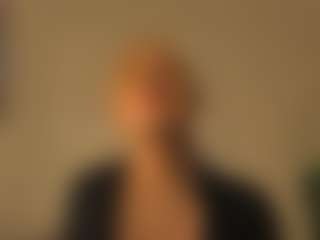 Live cam show with Emma - Blonde Hair on Hubzter Live