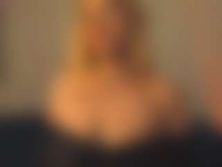 Live cam show with Emma - Natural on CamwithHer