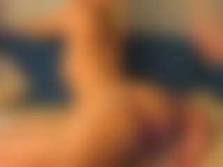Live cam show with Emma - Shaved on camwithhim.com