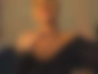 Live cam show with Emma - Flashing on slutload