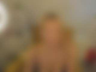 Live cam show with Emma - Shaved on madthumbs