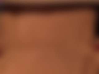 Live cam show with Emma - Average on fapnchat