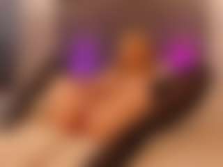 Live cam show with Emma - Deepthroat on Camsoda