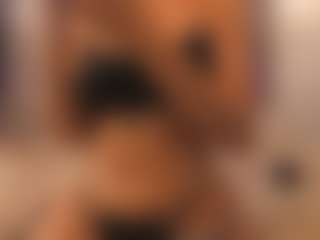 Live cam show with Emma - Young Adult on madthumbs